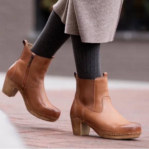Dansko Shoes - NWT Dansko Shayna Heeled Chelsea Boots Leather Sz 41 (US 10,5-11)